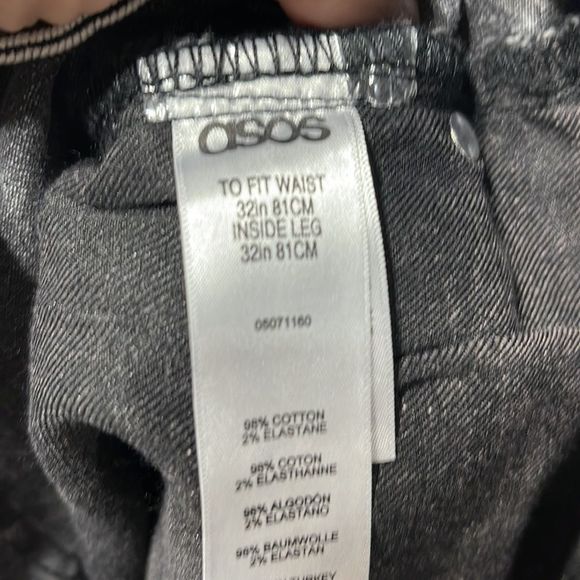 ASOS Black Distressed Acid Washed Jean Waist - Picture 12 of 16